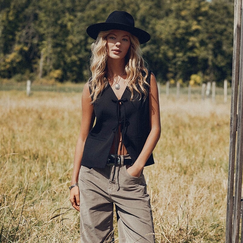 Simons Icone Tie-front Vest